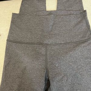 Wunder under lululemon heather gray 31 long